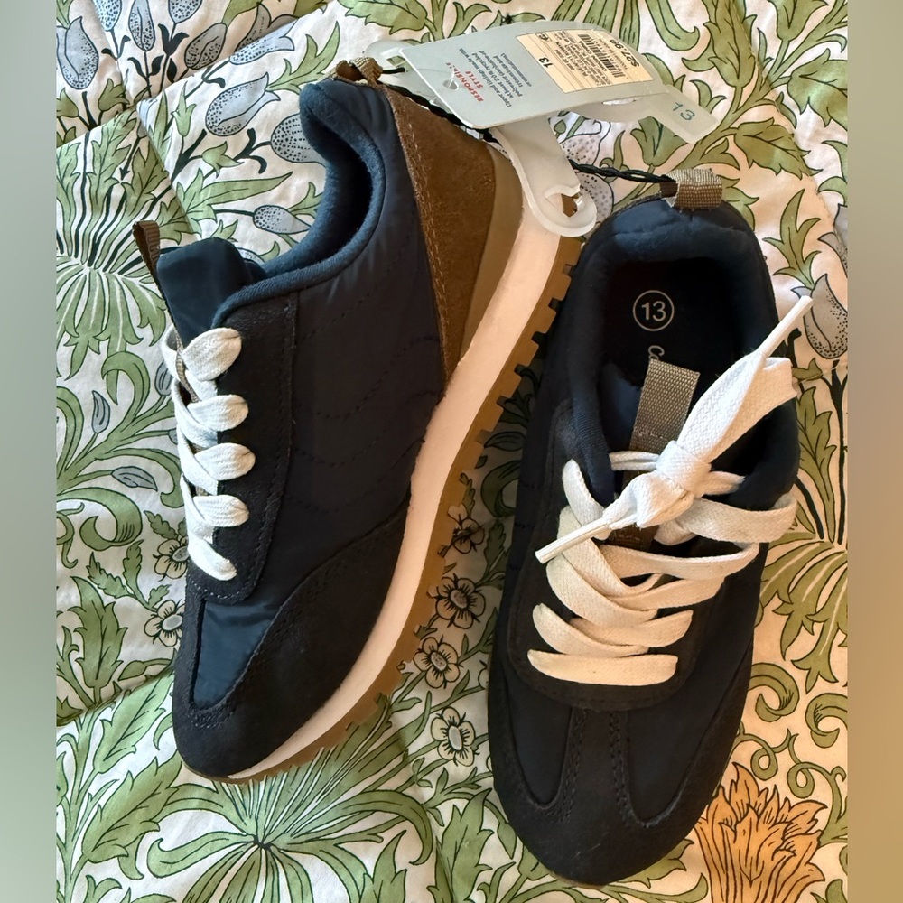 Boys Cat & Jack sneakers with tags